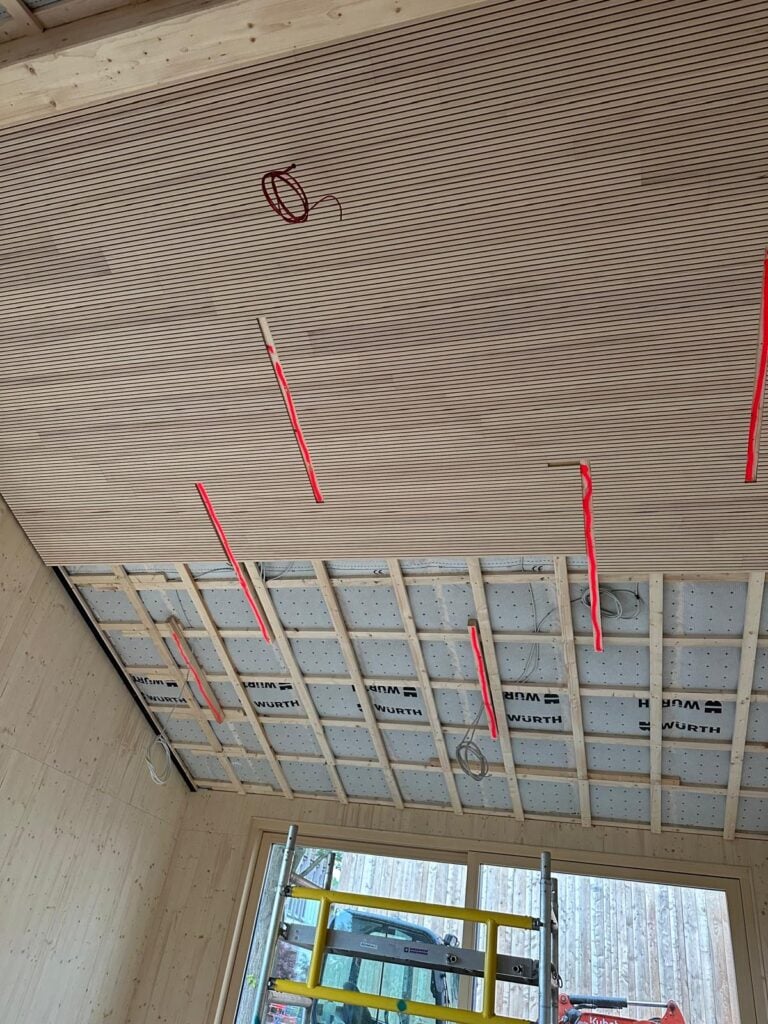 Bio-Herberge Baufortschritt Decke Tagungsraum